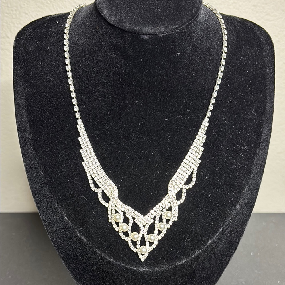 Formal Elegant Pearl Rhinestone Dainty Silver Tone Necklace